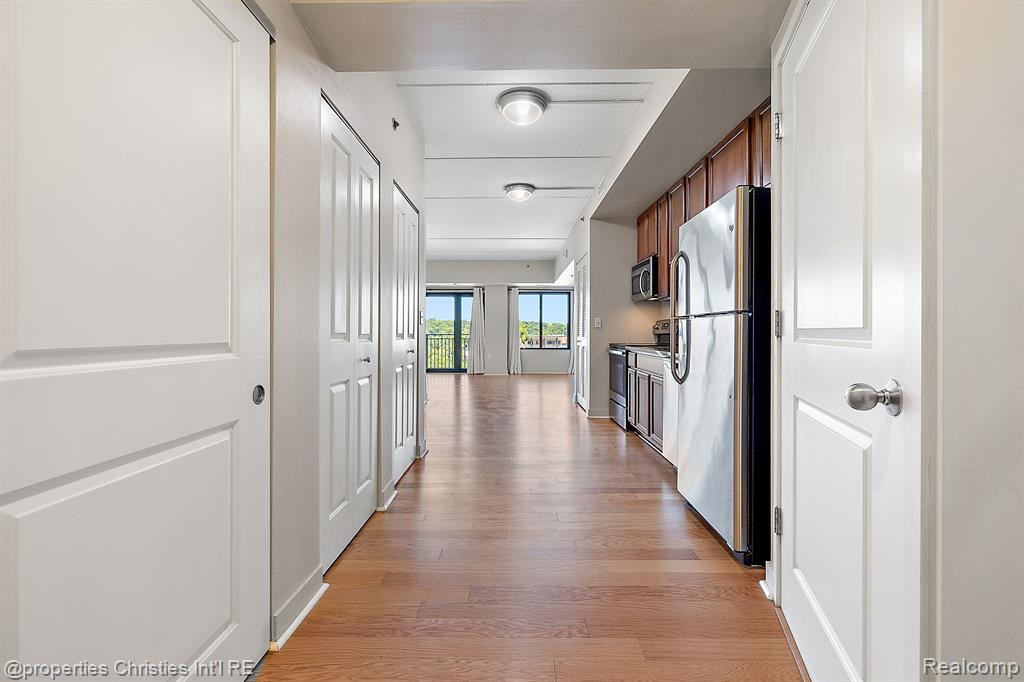 111 N Ashley Street, 513, Ann Arbor, MI 48104 — Photo 9