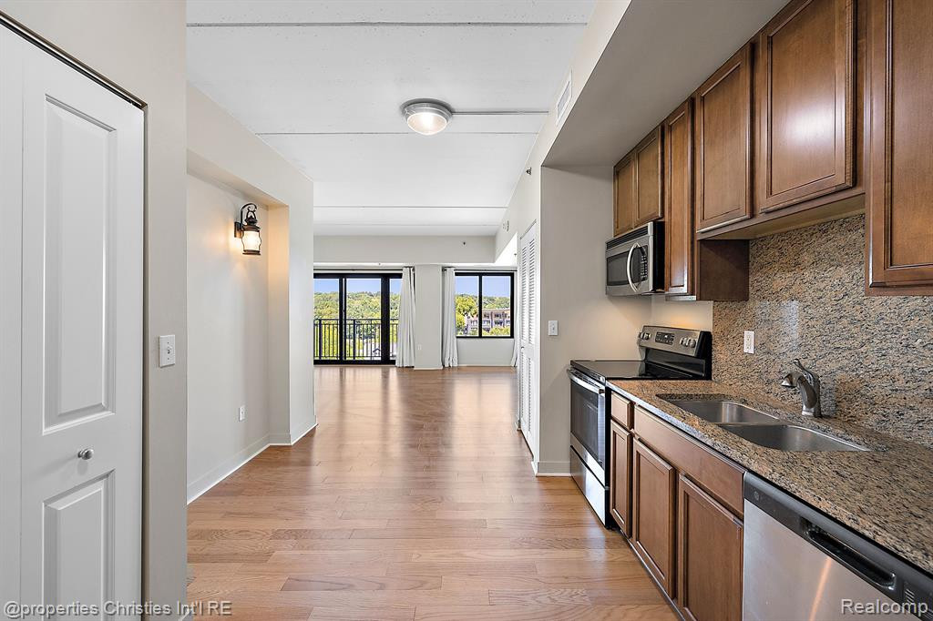 111 N Ashley Street, 513, Ann Arbor, MI 48104 — Photo 14