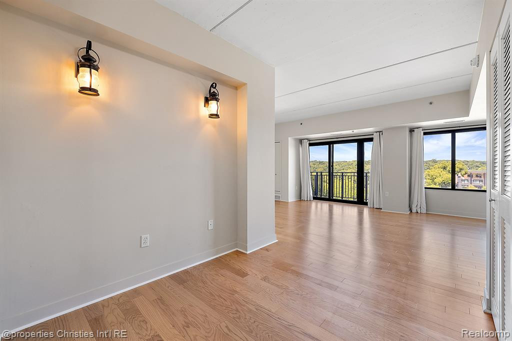 111 N Ashley Street, 513, Ann Arbor, MI 48104 — Photo 15