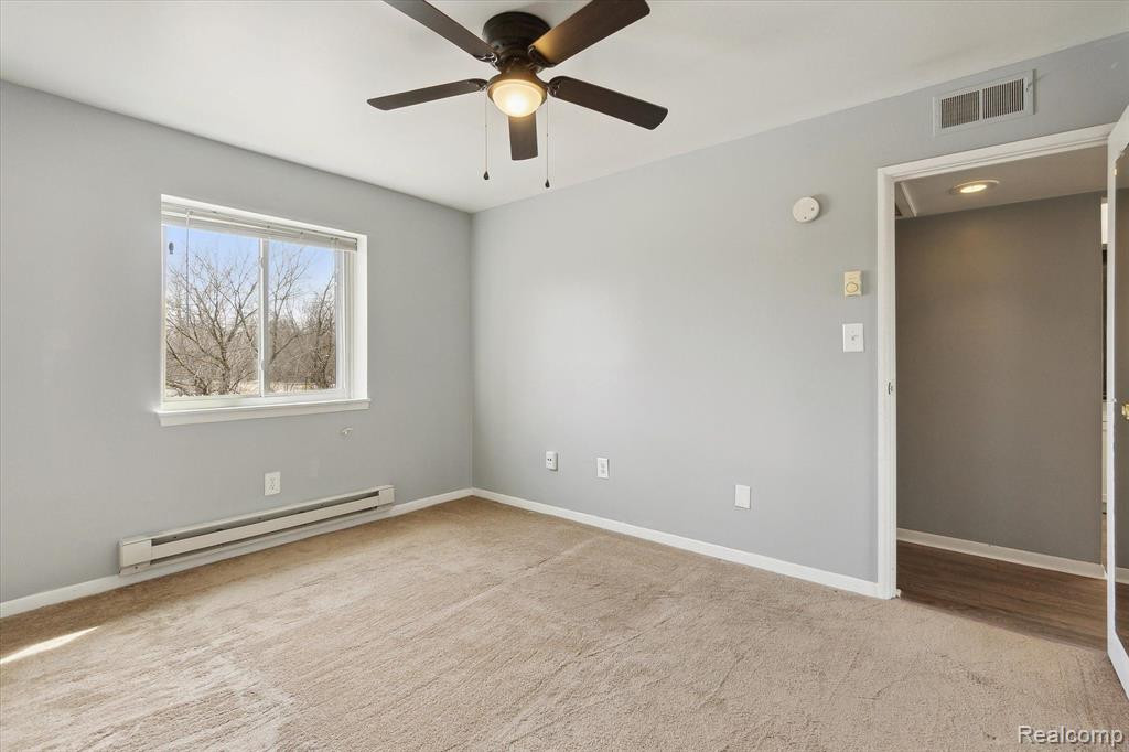 1834 COLONIAL VILLAGE Way, 3, Waterford, MI 48328 — Photo 17