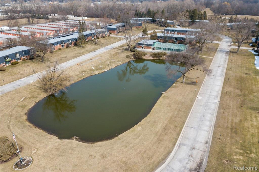1834 COLONIAL VILLAGE Way, 3, Waterford, MI 48328 — Photo 30