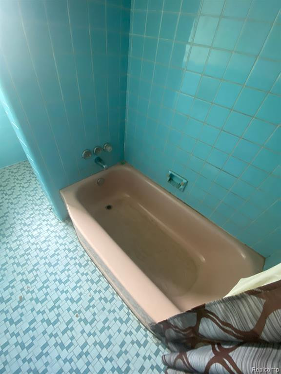 8158 ALMONT Street, Detroit, MI 48234 — Photo 14