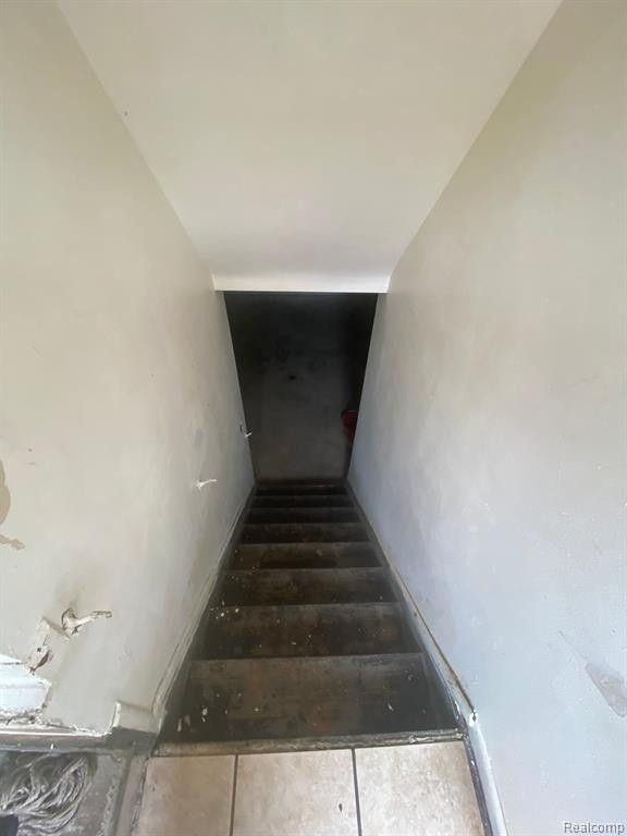 8158 ALMONT Street, Detroit, MI 48234 — Photo 23