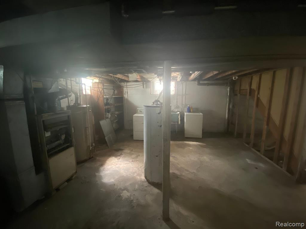 8158 ALMONT Street, Detroit, MI 48234 — Photo 28
