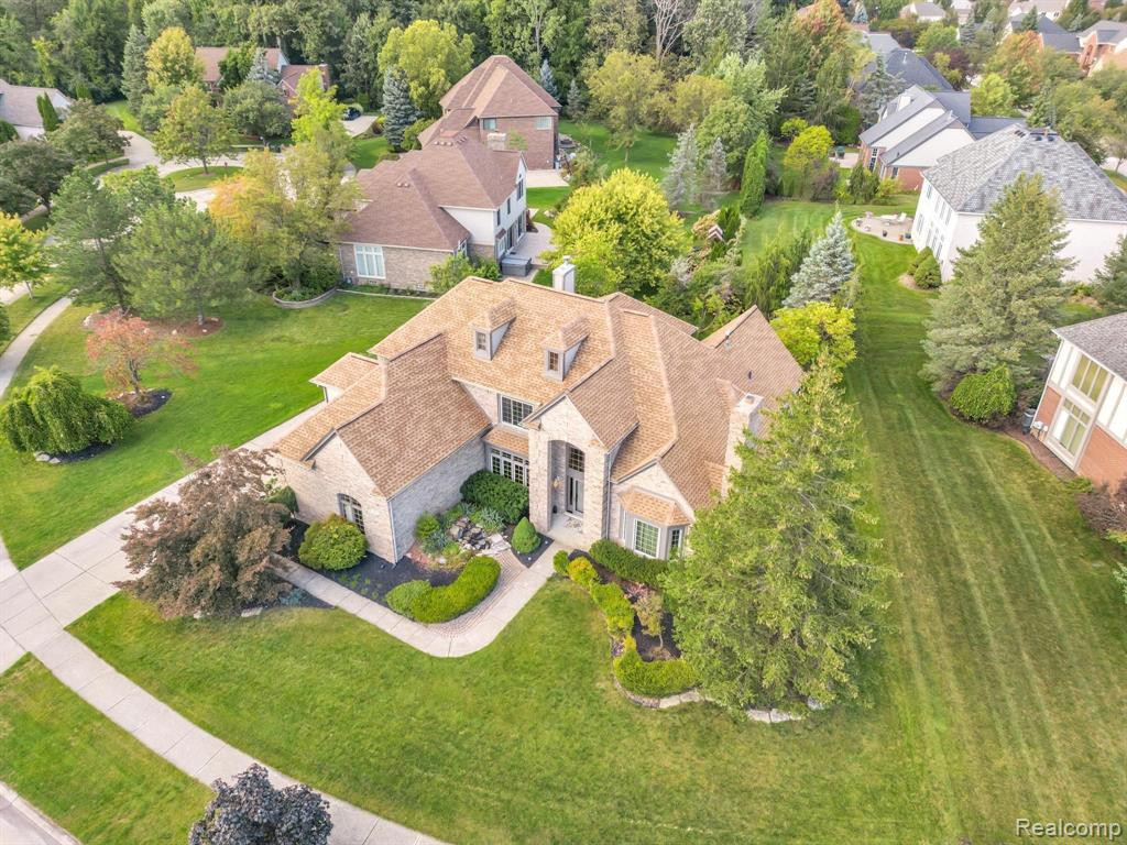 571 TERRACE Court, Canton, MI 48188 — Photo 2