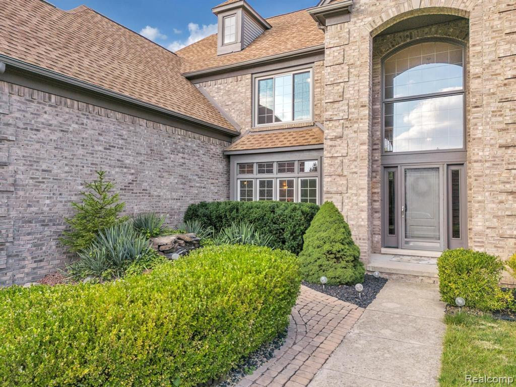 571 TERRACE Court, Canton, MI 48188 — Photo 5