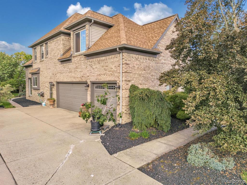 571 TERRACE Court, Canton, MI 48188 — Photo 13