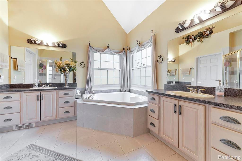 571 TERRACE Court, Canton, MI 48188 — Photo 20
