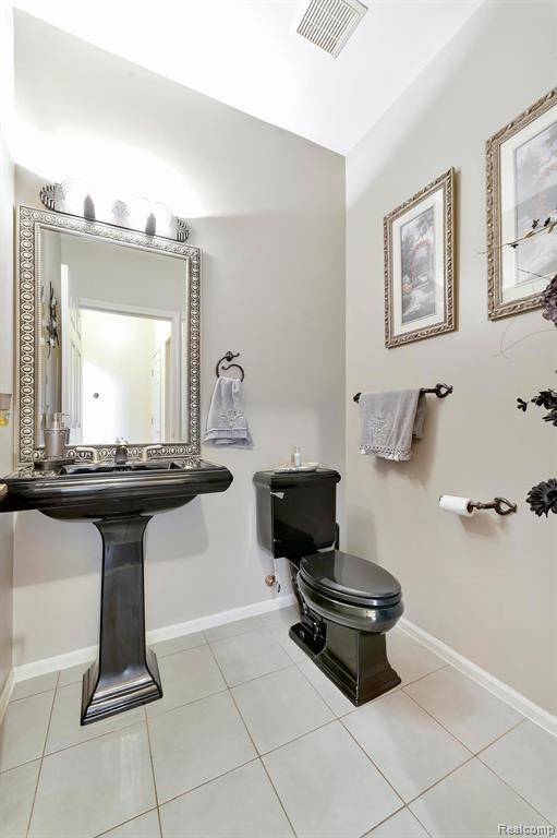 571 TERRACE Court, Canton, MI 48188 — Photo 25