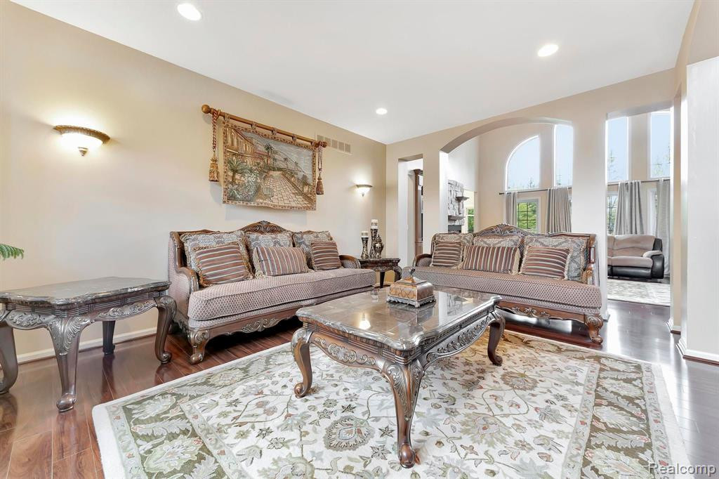 571 TERRACE Court, Canton, MI 48188 — Photo 27