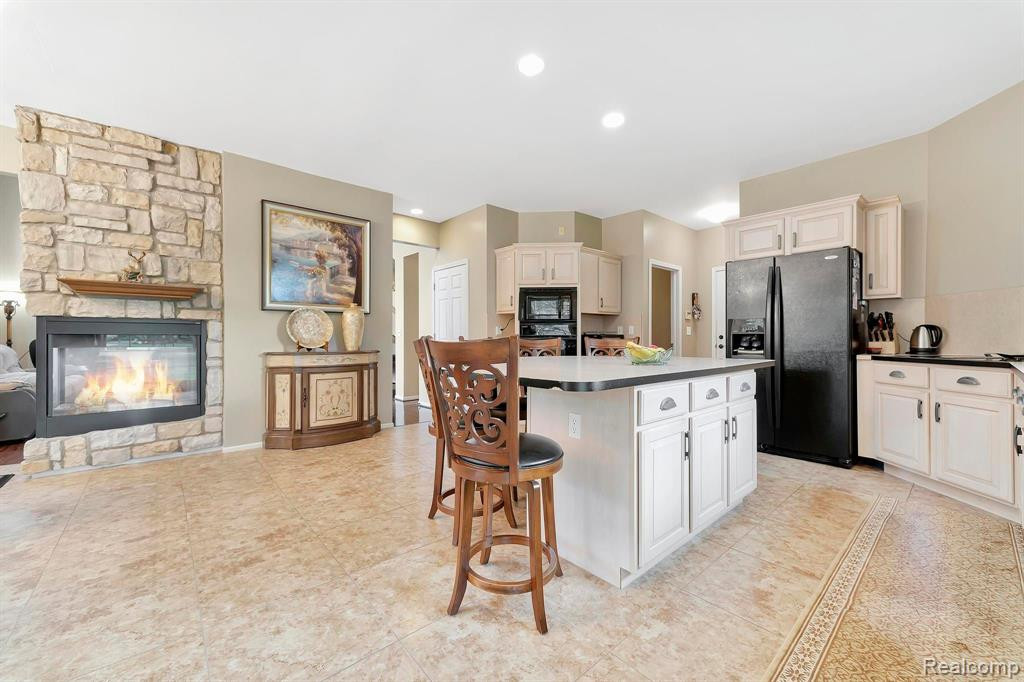 571 TERRACE Court, Canton, MI 48188 — Photo 42