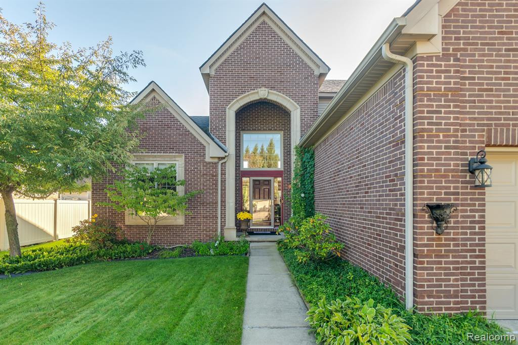 12346 SPENCER Lane, Carleton, MI 48117 — Photo 4