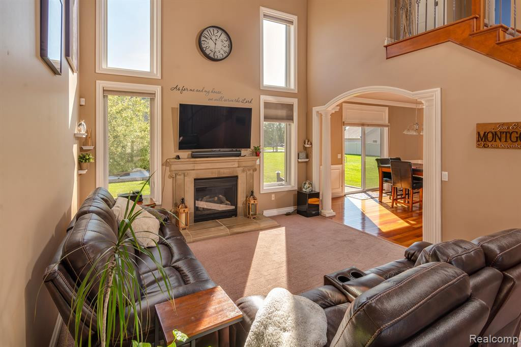 12346 SPENCER Lane, Carleton, MI 48117 — Photo 6