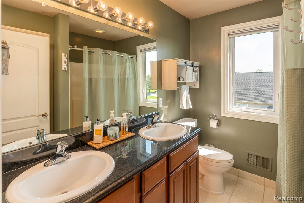 12346 SPENCER Lane, Carleton, MI 48117 — Photo 20