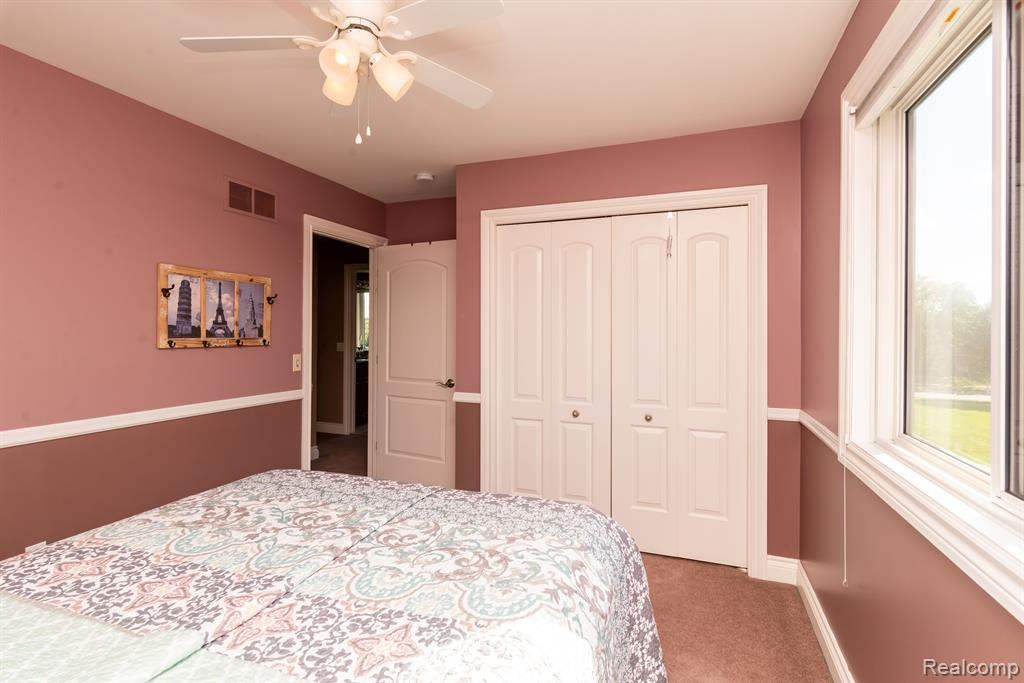12346 SPENCER Lane, Carleton, MI 48117 — Photo 22
