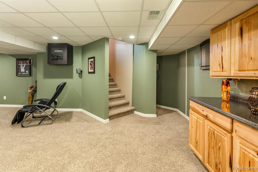 12346 SPENCER Lane, Carleton, MI 48117 — Photo 23
