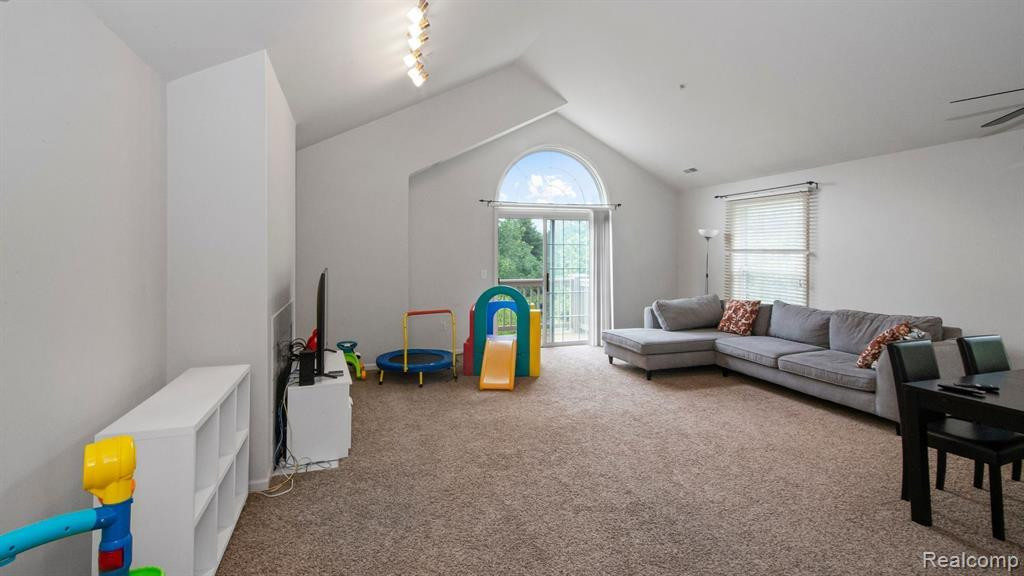 28305 CARLTON WAY Drive, Novi, MI 48377 — Photo 8