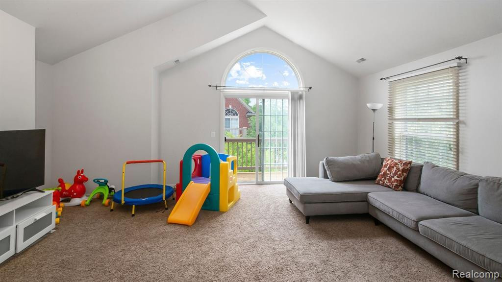 28305 CARLTON WAY Drive, Novi, MI 48377 — Photo 10