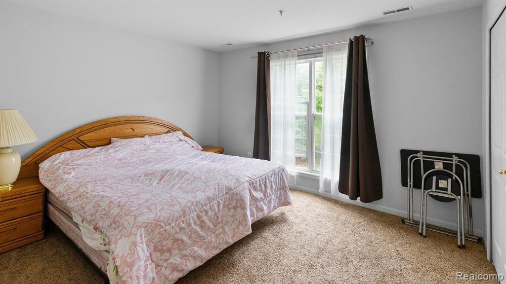 28305 CARLTON WAY Drive, Novi, MI 48377 — Photo 19