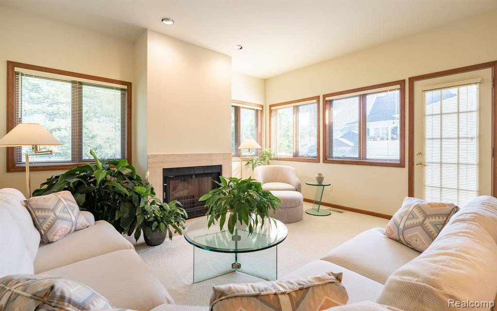 35262 Meadow Lane, Farmington Hills, MI 48335 — Photo 6