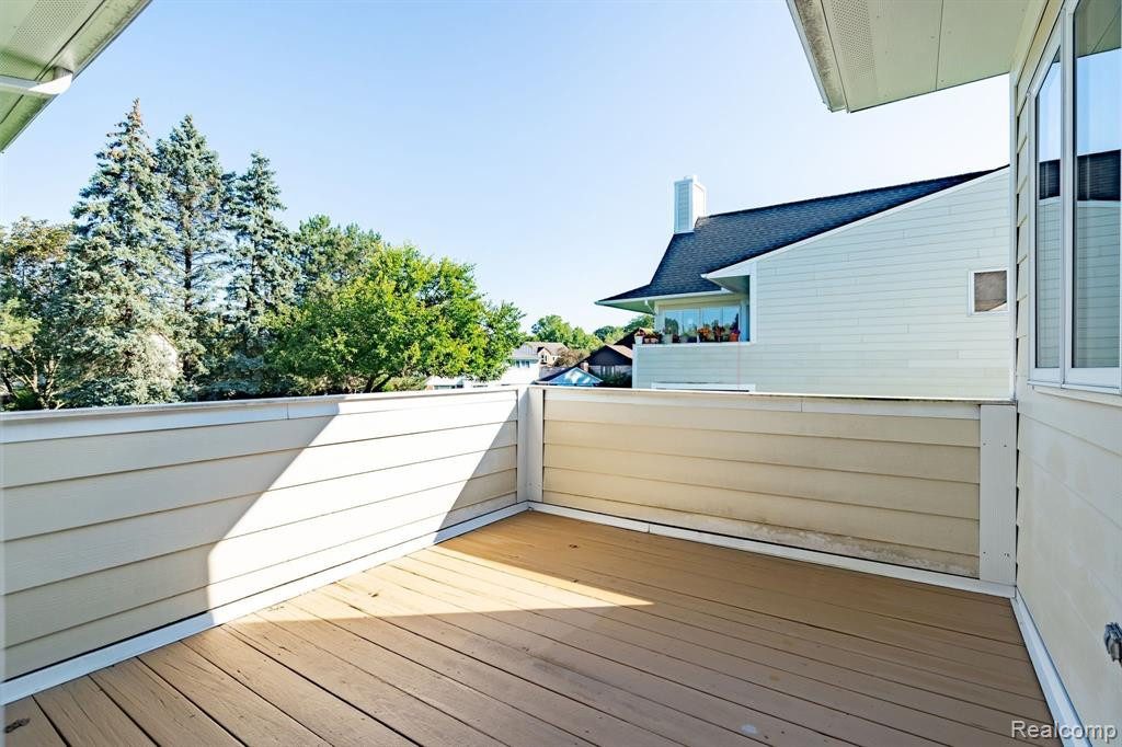 35262 Meadow Lane, Farmington Hills, MI 48335 — Photo 9