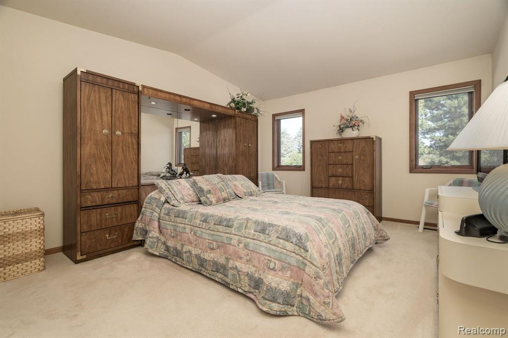 35262 Meadow Lane, Farmington Hills, MI 48335 — Photo 14