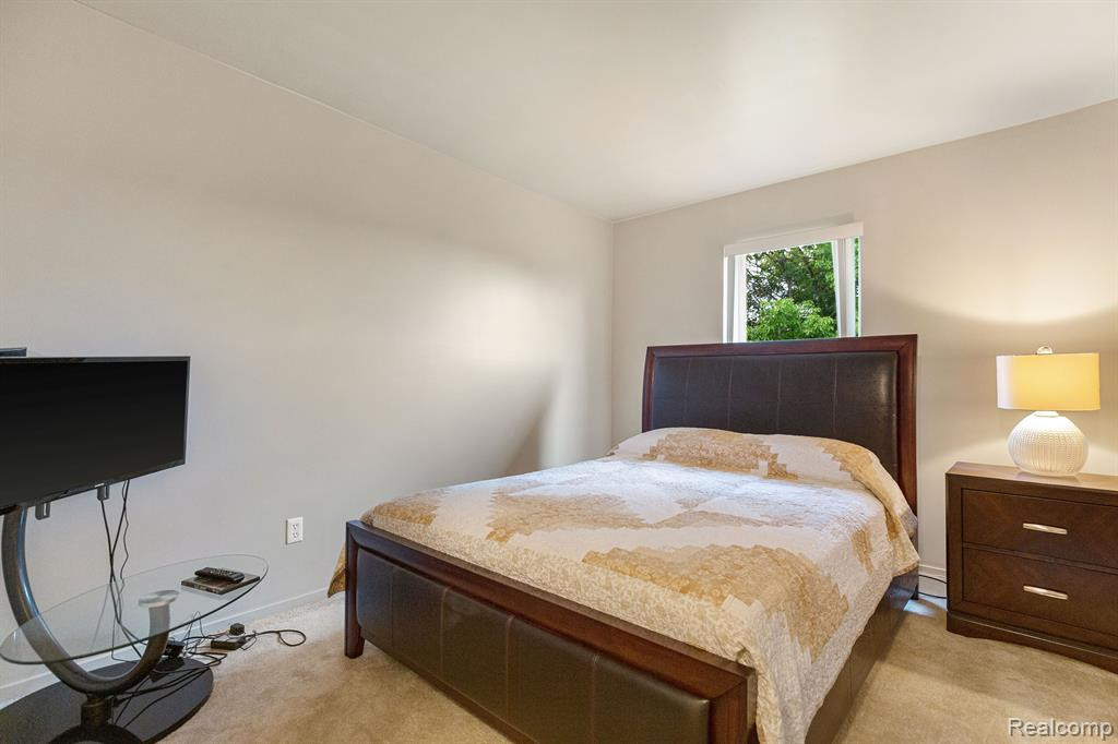 187 WINDING Brook, Walled Lake, MI 48390 — Photo 27
