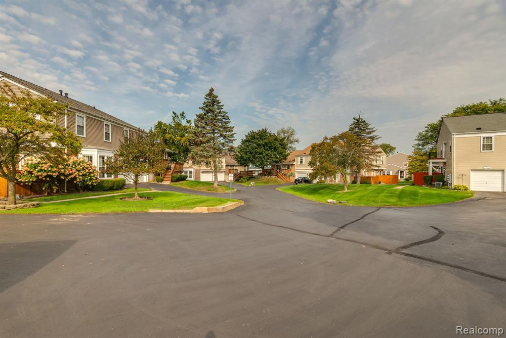 23465 DANBERRY Lane, Novi, MI — Photo 21