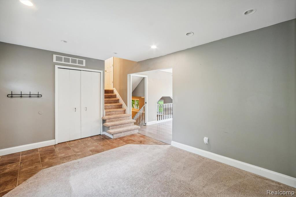9254 Abbey Lane, Ypsilanti, MI 48198 — Photo 10