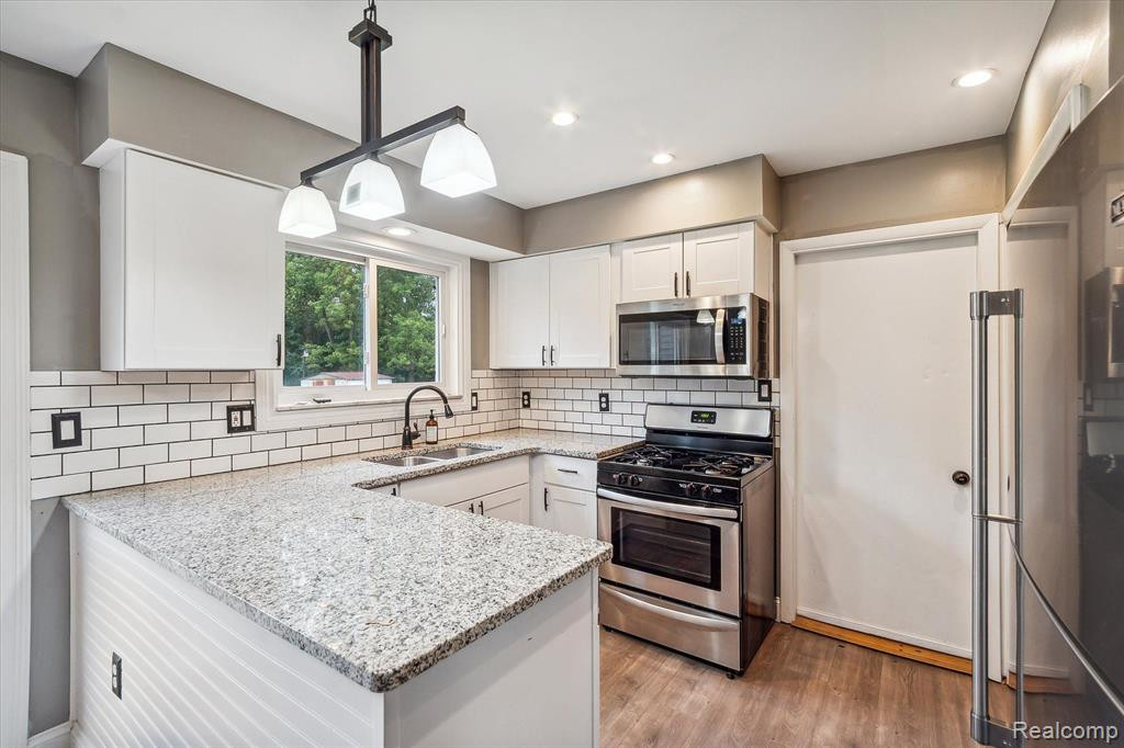 9254 Abbey Lane, Ypsilanti, MI 48198 — Photo 13