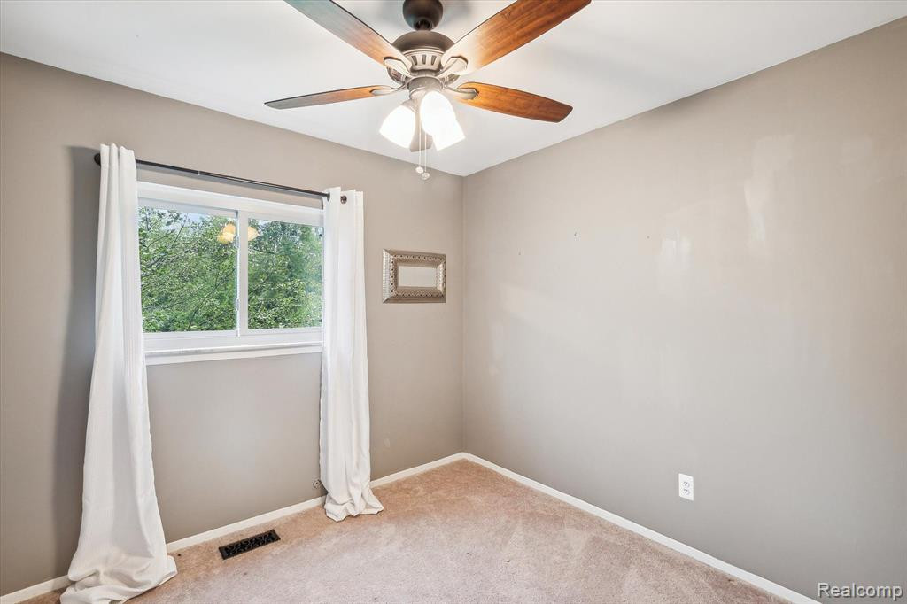 9254 Abbey Lane, Ypsilanti, MI 48198 — Photo 26