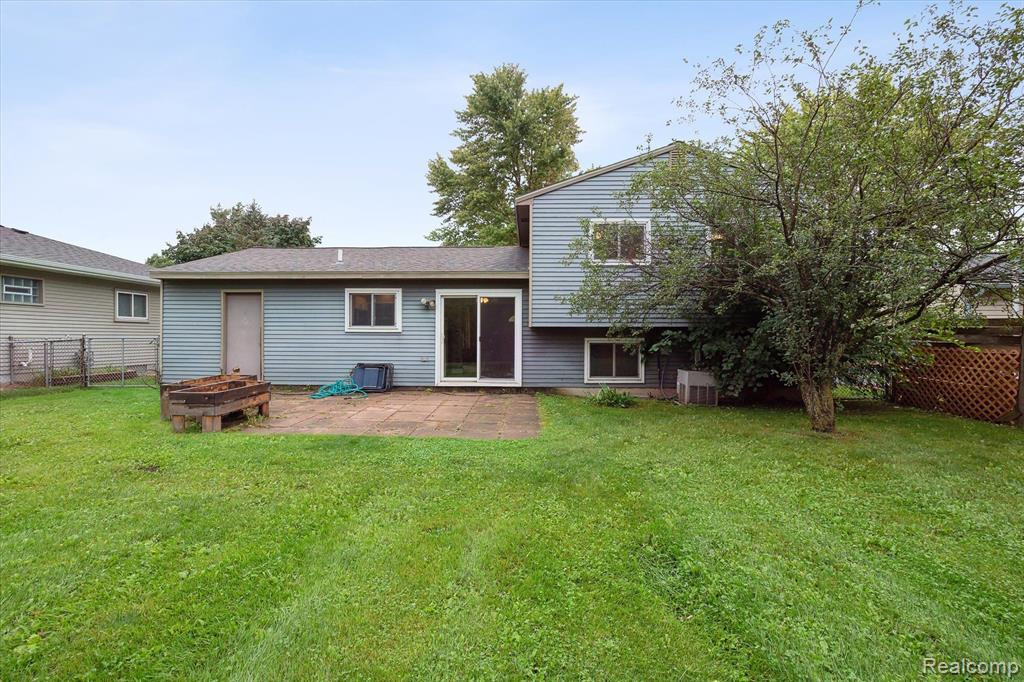 9254 Abbey Lane, Ypsilanti, MI 48198 — Photo 33