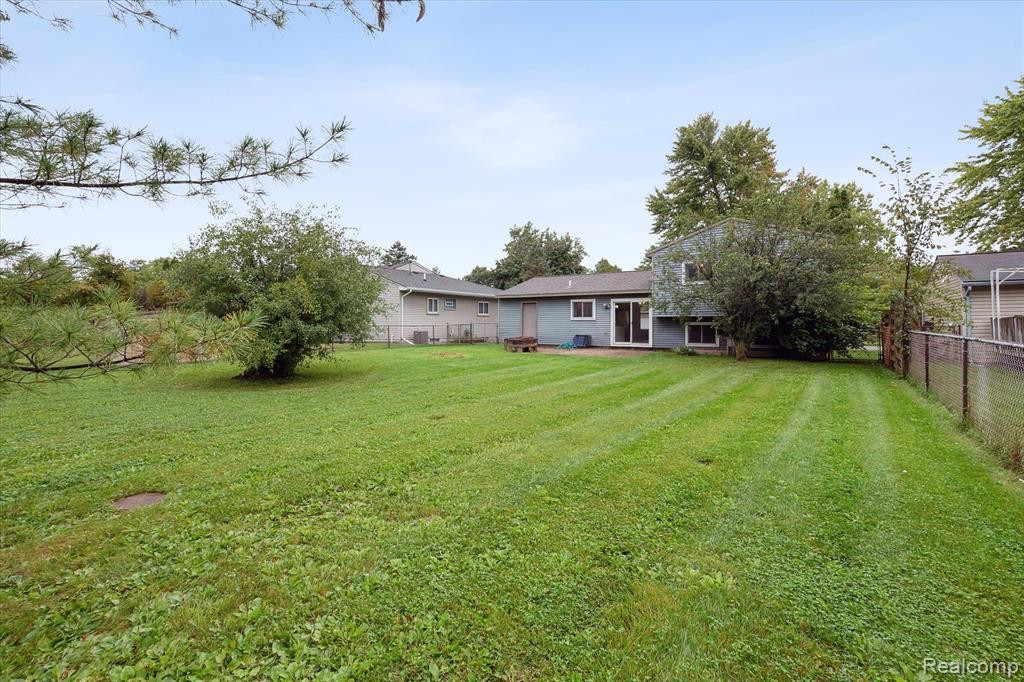 9254 Abbey Lane, Ypsilanti, MI 48198 — Photo 34