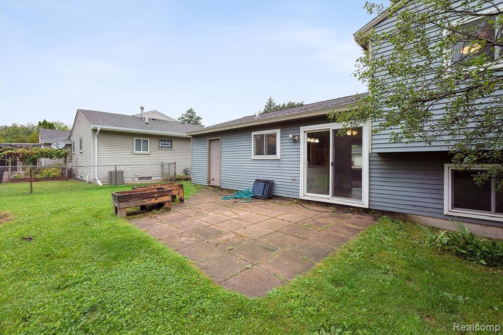 9254 Abbey Lane, Ypsilanti, MI 48198 — Photo 37