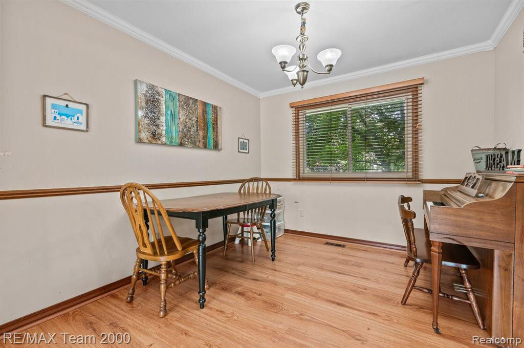 46370 GUNNERY Drive, Canton, MI 48187 — Photo 7