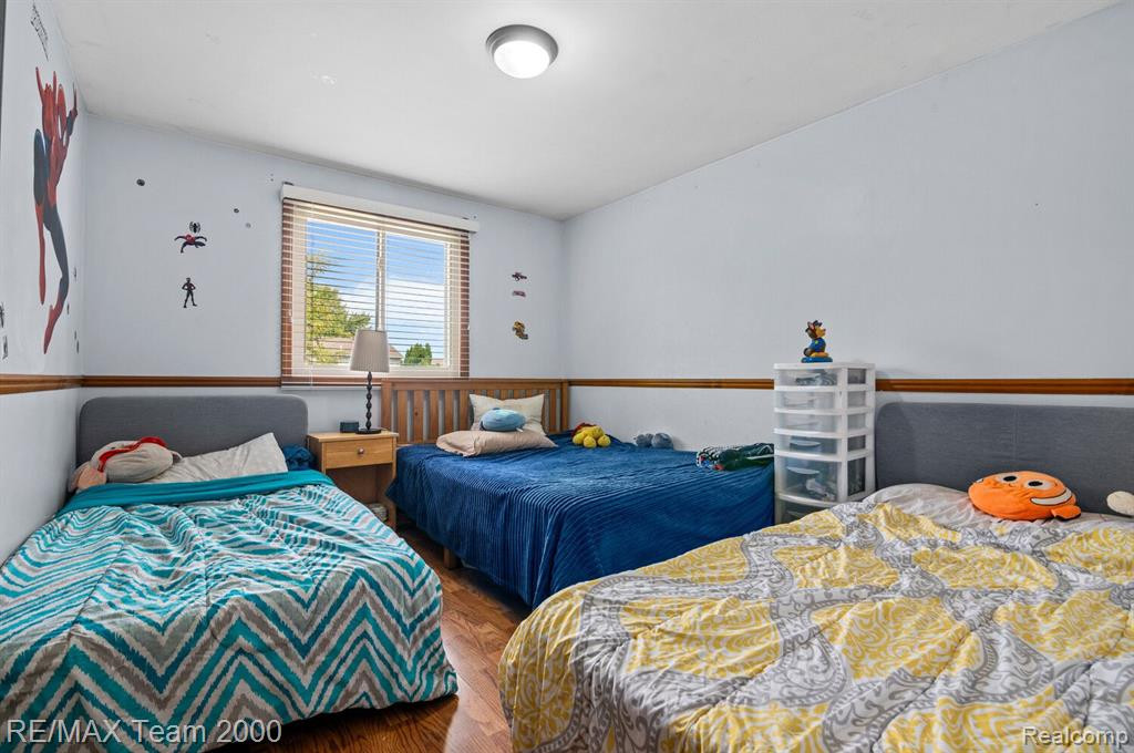 46370 GUNNERY Drive, Canton, MI 48187 — Photo 11