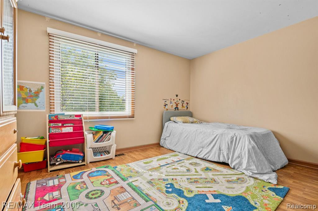 46370 GUNNERY Drive, Canton, MI 48187 — Photo 12