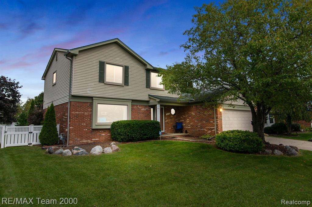 46370 GUNNERY Drive, Canton, MI 48187 — Photo 19
