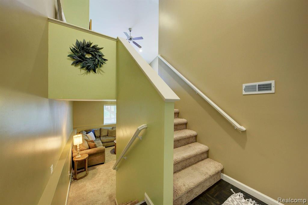 3704 AMBER OAKS Drive, Howell, MI 48855 — Photo 2