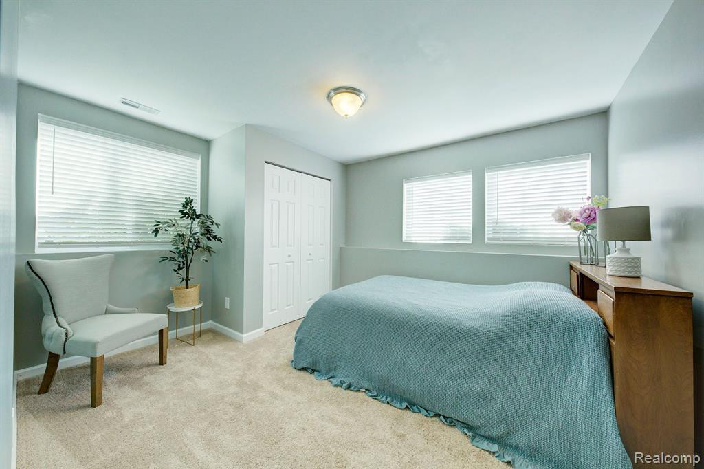 3704 AMBER OAKS Drive, Howell, MI 48855 — Photo 15
