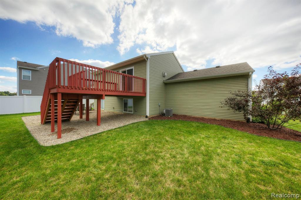 3704 AMBER OAKS Drive, Howell, MI 48855 — Photo 20