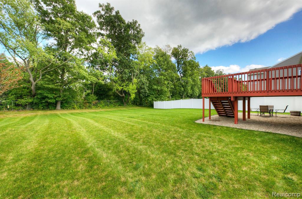 3704 AMBER OAKS Drive, Howell, MI 48855 — Photo 21