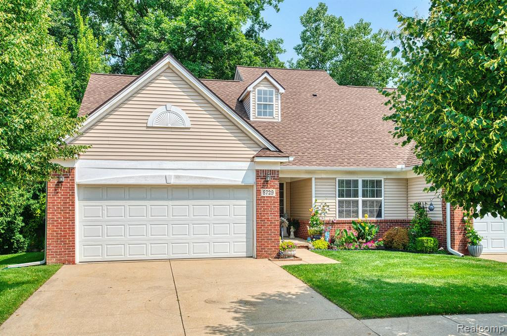 6729 CORTLAND Avenue, Brighton, MI 48114 — front exterior