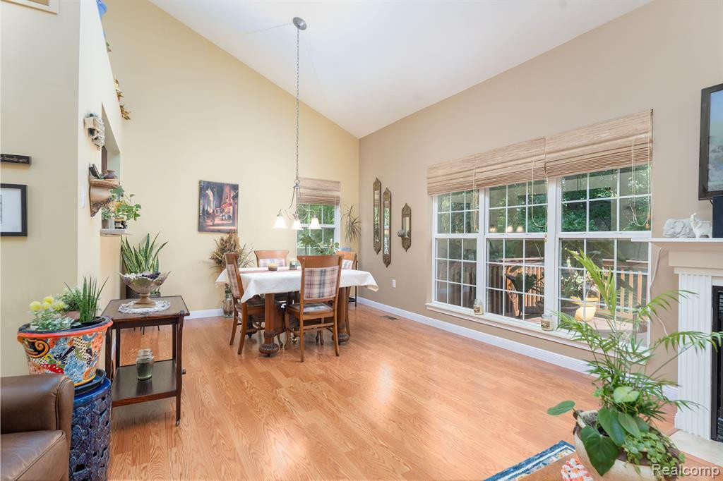 6729 CORTLAND Avenue, Brighton, MI 48114 — Photo 10