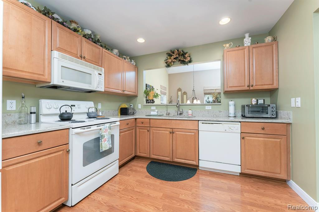 6729 CORTLAND Avenue, Brighton, MI 48114 — Photo 14