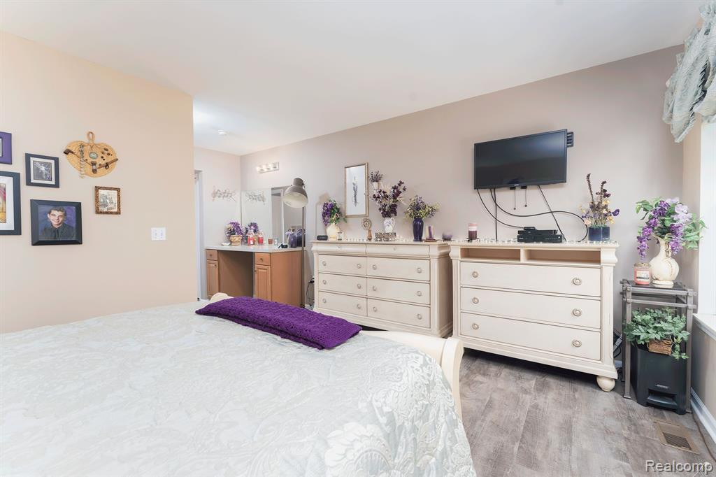 6729 CORTLAND Avenue, Brighton, MI 48114 — Photo 19