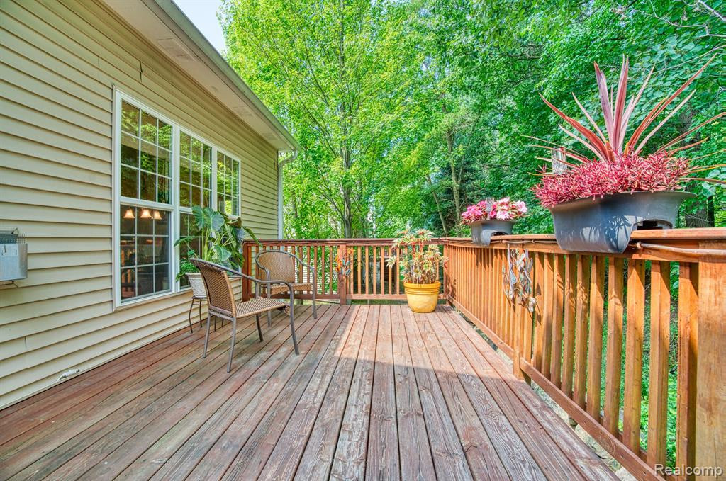 6729 CORTLAND Avenue, Brighton, MI 48114 — Photo 30