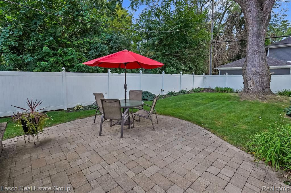 715 N Blair Avenue, Royal Oak, MI 48067 — Photo 24