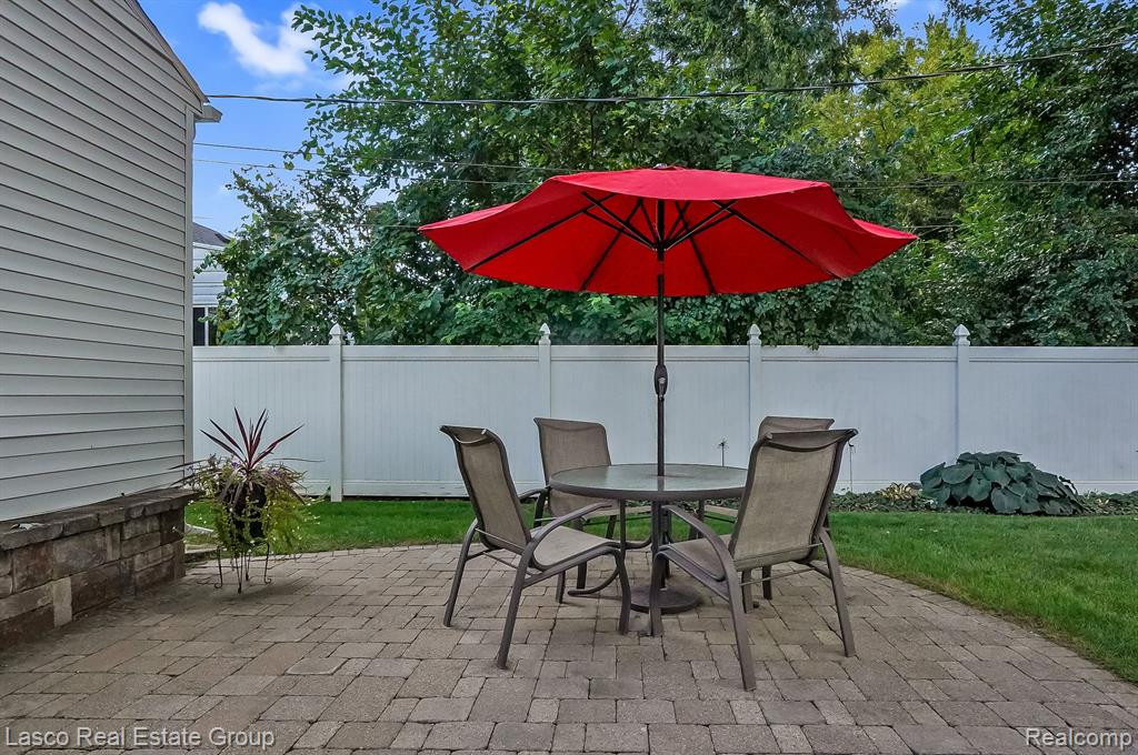 715 N Blair Avenue, Royal Oak, MI 48067 — Photo 25