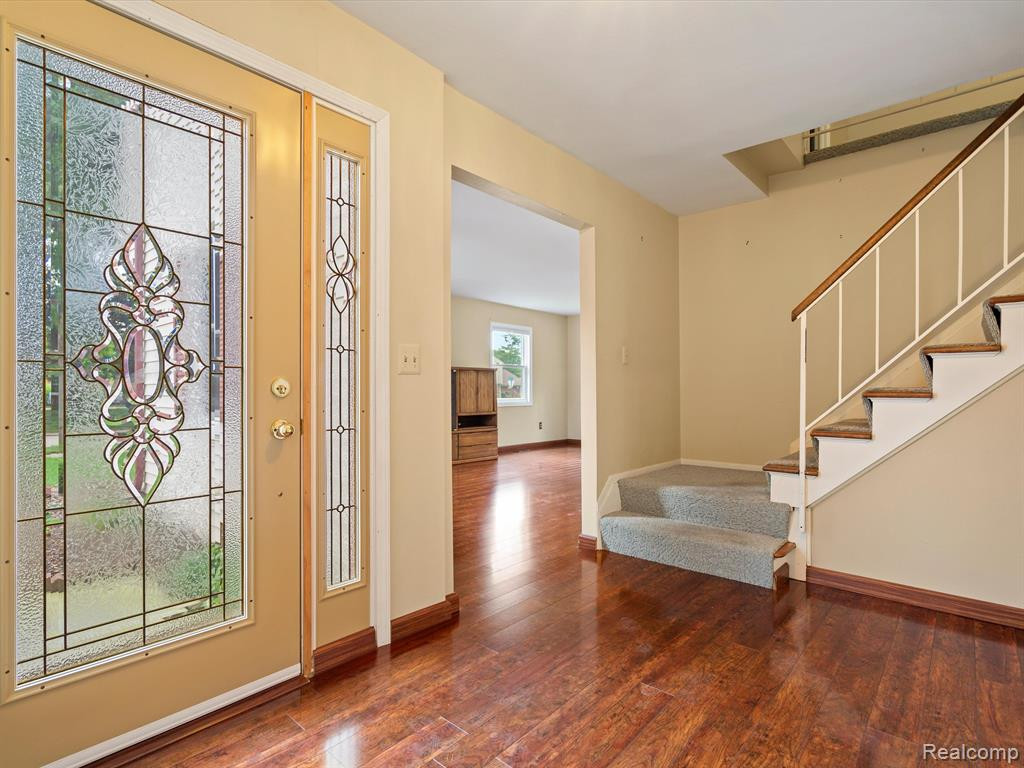 4915 BUTLER Drive, Troy, MI 48085 — Photo 5